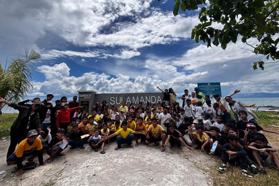 SD Kasih Yobel Kupang Gelar Field Trip Edukatif di Pantai Sulamanda, Kenalkan Ekosistem Laut Sejak Dini